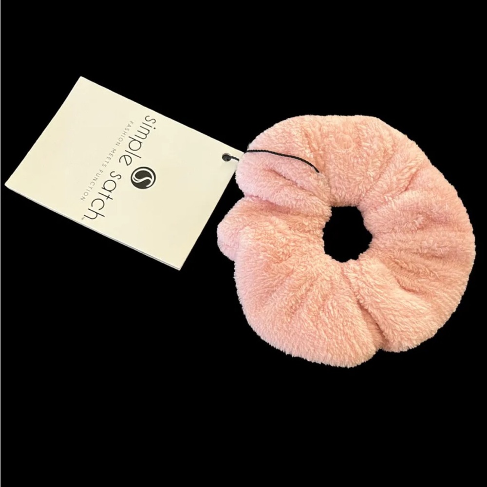 SIMPLE SATCH Towel Scrunchie in Shell NWT